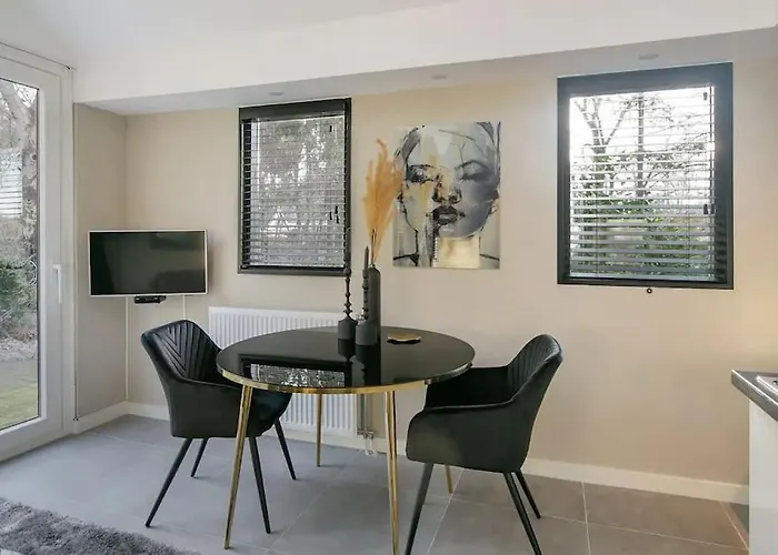 Relaxed Luxe Boszichthuisje Met Jacuzzi Bospark Ijsselheide *